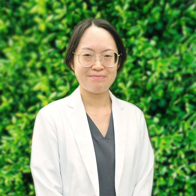 Dr-Lim-Zi-Teng-650x650